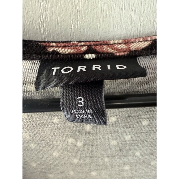 Torrid Floral and Polka Dot Faux Wrap Dress 3X - Picture 5 of 5